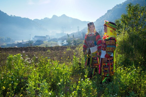 Kỳ diệu Lô Lô Chải ảnh 1