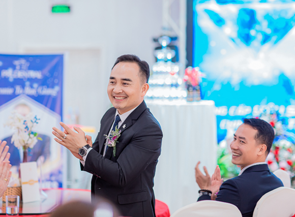Lê Thanh Nghị, Giám đốc Văn phòng Tổng đại lý Prudential tại Bắc Giang: Thành công đến từ tình yêu nghề và lòng quyết tâm ảnh 2