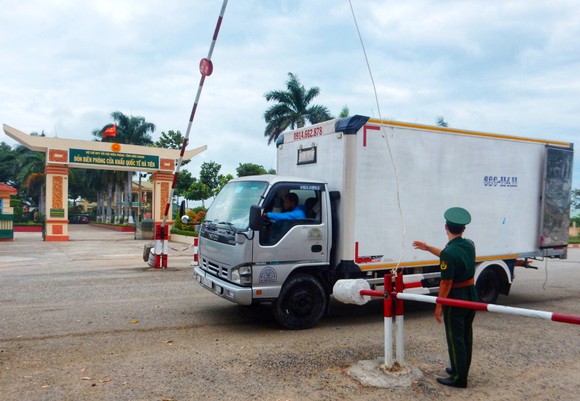 Siết chặt kiểm soát biên giới phòng Covid-19 ảnh 1
