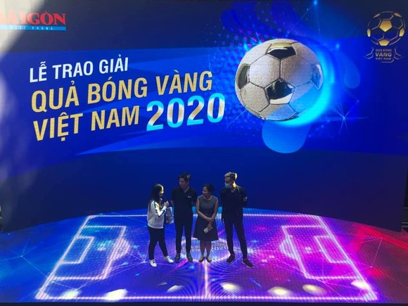 Lễ trao giải Quả bóng vàng Việt Nam 2020 rộn ràng trước giờ G ảnh 1
