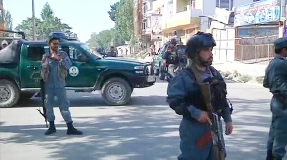 Đánh bom xe ở thủ đô Afghanistan, hàng chục người thương vong ảnh 1