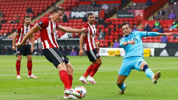 Tottenham thua tan tác trên sân Sheffield United, Mourinho hết phép ảnh 1