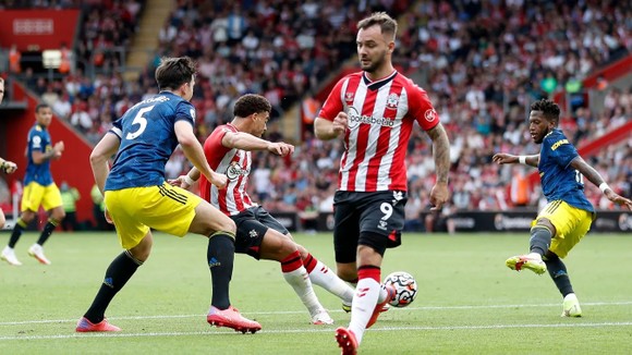 Southampton – Man.United 1-1: Che Adams mở điểm nhưng Greenwood giúp Quỷ đỏ ghi kỷ lục sân khách ảnh 1