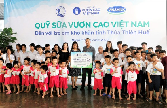 Niềm vui cho trẻ thơ từ triệu ly sữa ngọt ngào ảnh 1