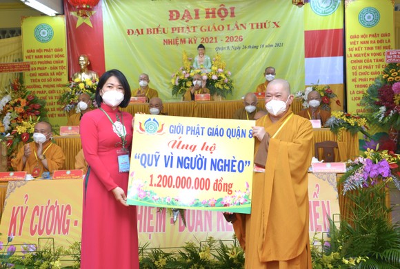 Ghi nhận đóng góp của tăng ni, phật tử quận 8 trong phòng chống dịch Covid-19 ảnh 3