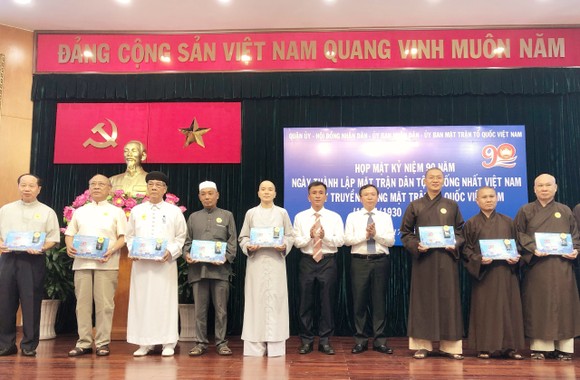 Phát huy sức mạnh khối đại đoàn kết toàn dân dưới sự lãnh đạo của Đảng ảnh 2
