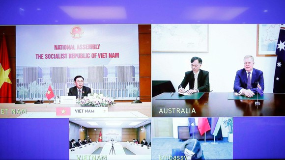 Chủ tịch Quốc hội Vương Đình Huệ hội đàm với Chủ tịch Hạ viện Australia ảnh 1