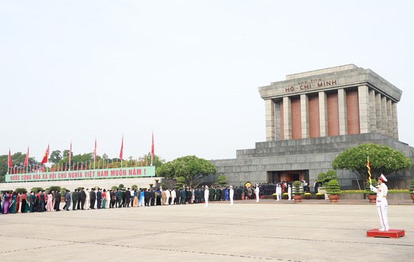 Quốc hội khóa XV khai mạc kỳ họp thứ nhất: Đem “hơi thở cuộc sống” vào nghị trường, tiếp tục đổi mới, nâng cao hiệu quả hoạt động ảnh 3