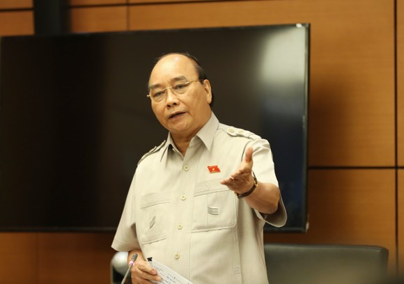 Sản xuất, phổ biến vaccine sản xuất trong nước trên tinh thần khẩn trương, nhưng thận trọng ảnh 2