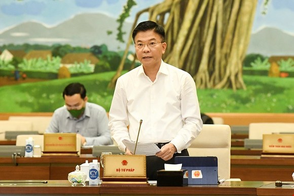 Ban hành văn bản trái pháp luật thì không thể “huề cả làng” ảnh 1