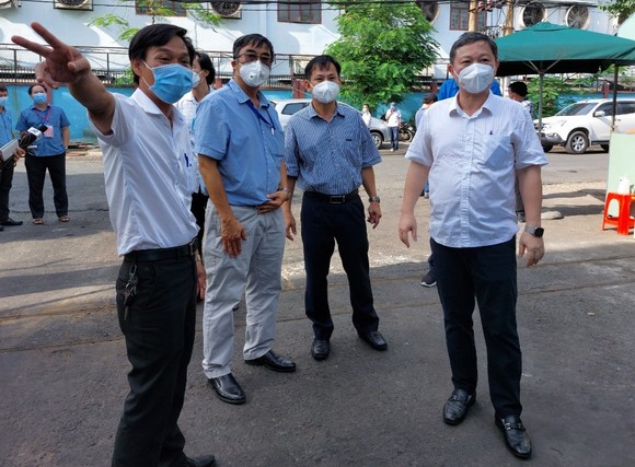 Sớm triển khai tiêm vaccine cho các doanh nghiệp hoạt động '3 tại chỗ' ảnh 5