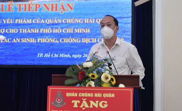 TPHCM tiếp nhận 25 tỷ đồng và 135 tấn gạo ủng hộ phòng chống dịch ảnh 2