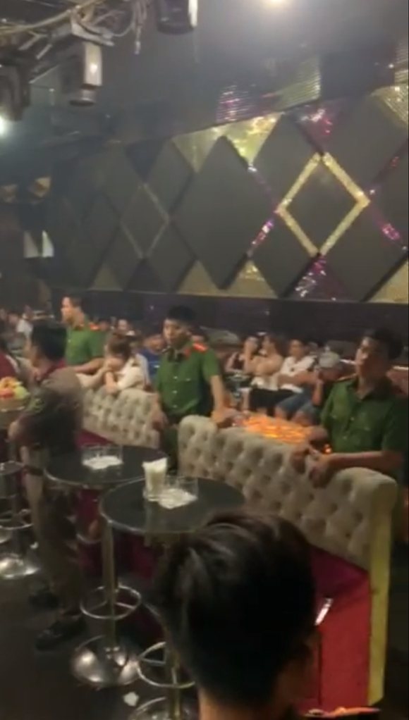 Đột kích vũ trường Đông Kinh, phát hiện 27 dân chơi dương tính với ma tuý ảnh 3