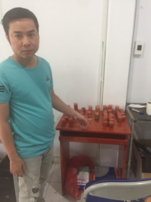 Triệt phá thành công đường dây làm giả con dấu bằng cấp, chứng chỉ quy mô lớn ảnh 1