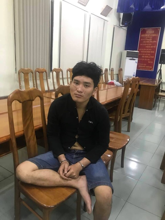 Bắt băng nhóm chuyên dụ đàn ông vào khách sạn mua dâm để trộm hơn 1 tỷ đồng ảnh 3