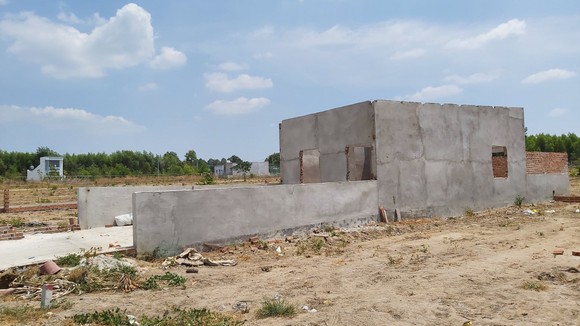 Bắt giám đốc công ty vẽ 'dự án ma' bán cho khách ảnh 1