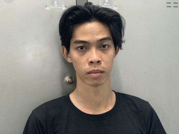 Công an TP Thủ Đức bắt đối tượng vào nhà dùng dao khống chế người phụ nữ nước ngoài cướp tài sản ảnh 1