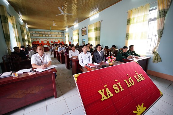 Băng hàng chục cây số đường rừng để học Nghị quyết của Đảng ảnh 5