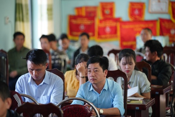 Băng hàng chục cây số đường rừng để học Nghị quyết của Đảng ảnh 9