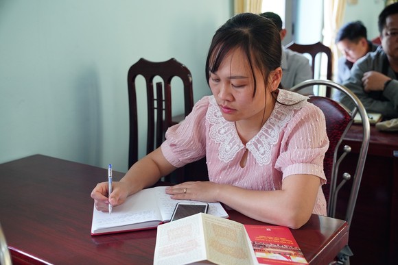 Băng hàng chục cây số đường rừng để học Nghị quyết của Đảng ảnh 16