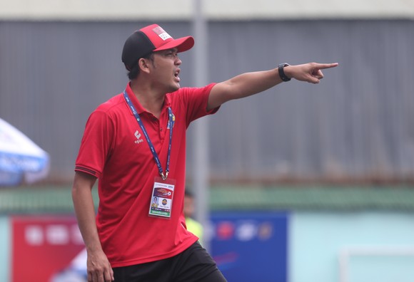 SPL - S3: Khi những kẻ ngoài cuộc đến từ vòng play-off gây náo loạn và tiểu cảnh “huynh đệ tương tàn” ảnh 1