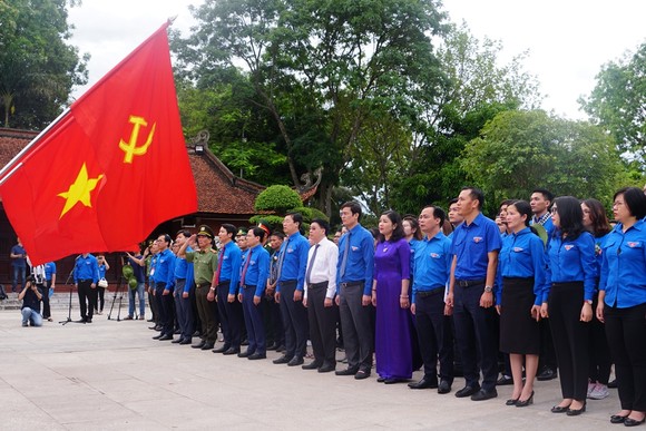 Thanh niên tiên tiến cả nước báo công dâng Bác tại Khu di tích Kim Liên ảnh 1