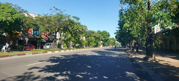 TP Vinh (Nghệ An) ngày đầu cách ly xã hội theo Chỉ thị 16 ảnh 2
