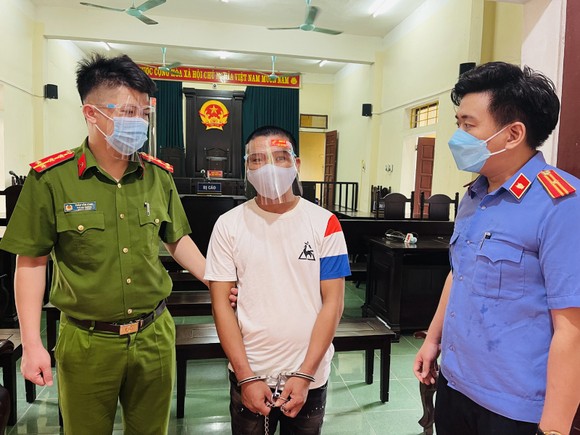 Vũng Tàu, Thanh Hóa: Xét xử hai vụ án chống đối tổ tuần tra kiểm soát dịch ảnh 1