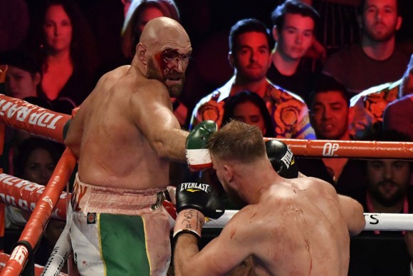 Triple D thắng knock-out 12/13 trận, Spence hạ Porter sở hữu 2 đai IBF và WBC ảnh 2