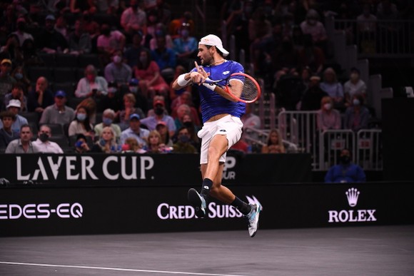 Laver Cup: Casper Ruud “lĩnh ấn tiên phong”, tuyển châu Âu thắng 3 trận đơn mở màn ảnh 2