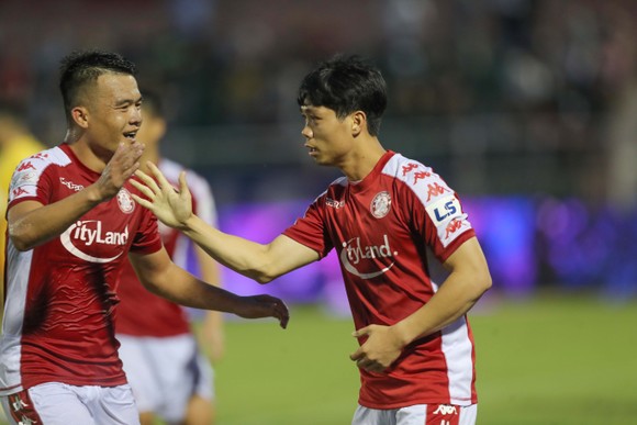 ‘Ông già gân’ tại V.League tắt điện trước Công Phượng ảnh 4