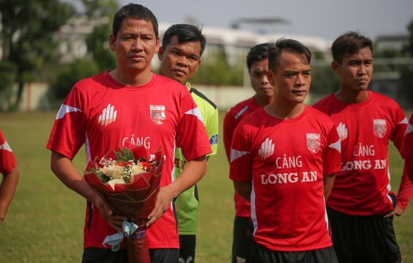 Anh Đức “nổ súng” trong ngày đầu gia nhập Đồng Tâm Long An ảnh 2