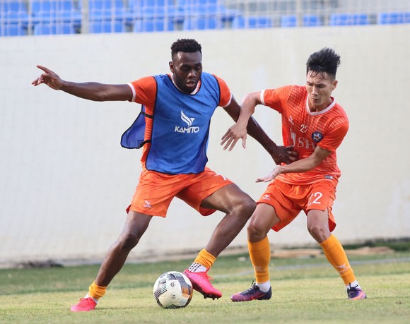 Hà Đức Chinh lại vắng mặt ở vòng 3 LS V-League 2020 ảnh 1