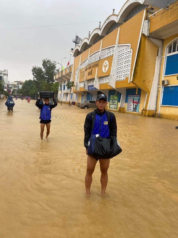 Mưa lớn, ngập lụt có thể biến thuận lợi của đội Huế... thành bất lợi ảnh 2