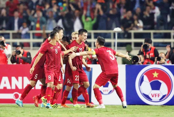 Văn Quyết trở lại ĐTQG ảnh 1