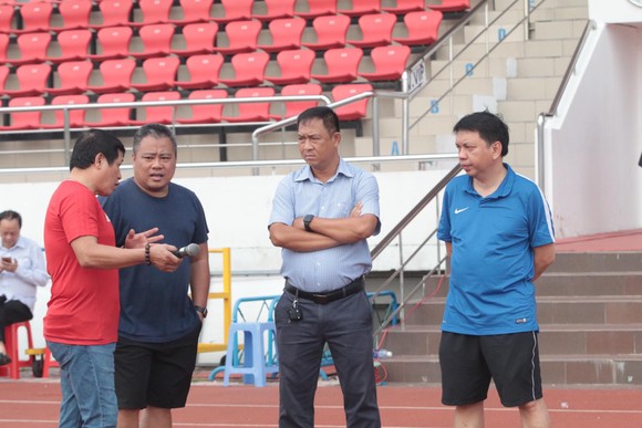 Vắng bóng ở V-League, lời cảnh tỉnh cho ‘cái nôi’ trọng tài TPHCM ảnh 3