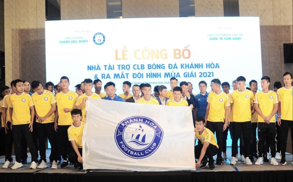 Nhà tài trợ mới ‘phá két’ để thưởng lớn cho Khánh Hòa ảnh 1