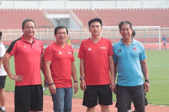Cựu trọng tài FIFA Việt Nam sắp trở thành thầy giáo ảnh 2