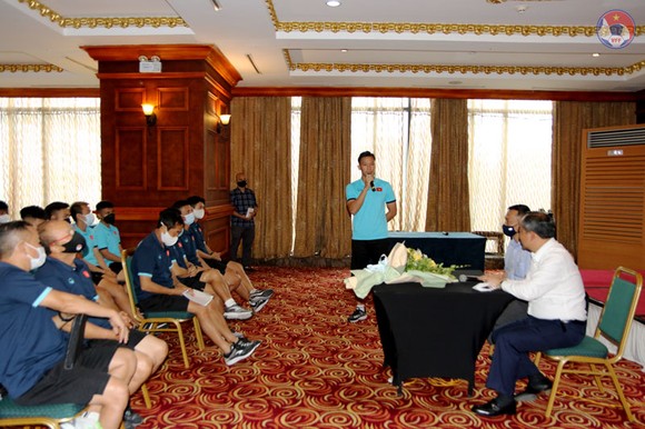 Đội tuyển Việt Nam thận trọng trước ‘gián điệp bóng đá’ ảnh 1
