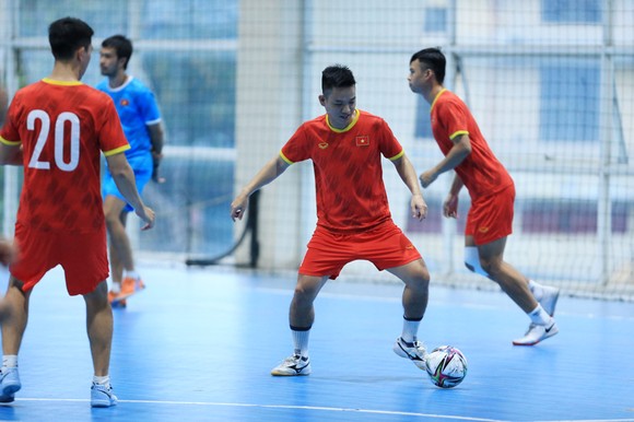 Thầy trò đội tuyển futsal Việt Nam ‘nhắm’ vào Panama để tranh vé vào vòng trong ảnh 1