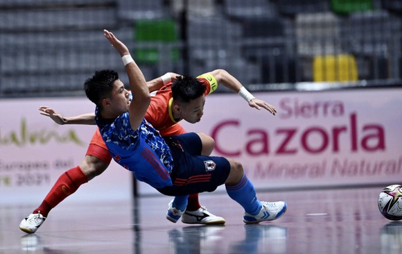 Đội tuyển Việt Nam thua trận mở màn tại giải futsal Tứ hùng Tây Ban Nha ảnh 1