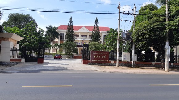 Phát hiện 10 nhân viên ngành y tế dùng bằng cấp không hợp pháp ảnh 1