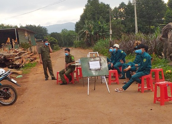 Đắk Lắk ghi nhận thêm ca mắc Covid-19: Đề xuất phong tỏa một số khu vực theo Chỉ thị 15 ảnh 1