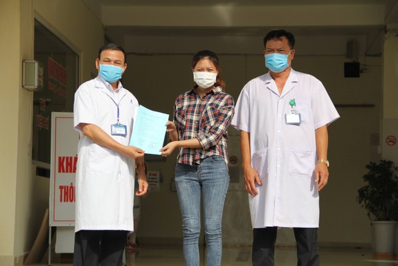 Bệnh nhân mắc Covid-19 gửi lời xin lỗi đến 36.000 người dân bị ảnh hưởng ảnh 1