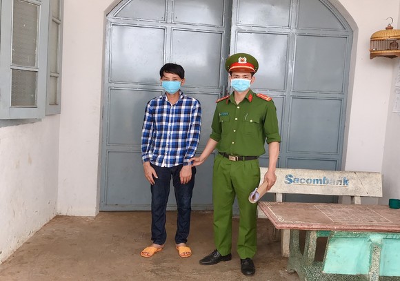 Đắk Nông: Bắt đối tượng tự xưng nhà báo tống tiền doanh nghiệp ảnh 1