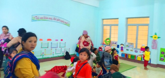 Sạt lở nhiều tuyến đường ở Kon Tum, 6 xã bị cô lập ảnh 1
