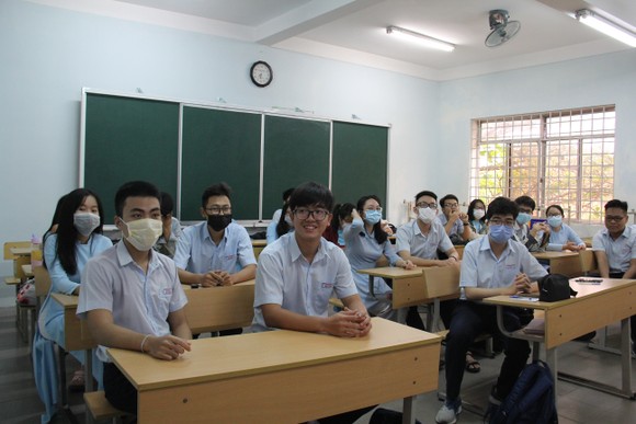 Đà Nẵng: Tăng cường các hoạt động chống dịch Covid-19 khi học sinh đi học ảnh 4