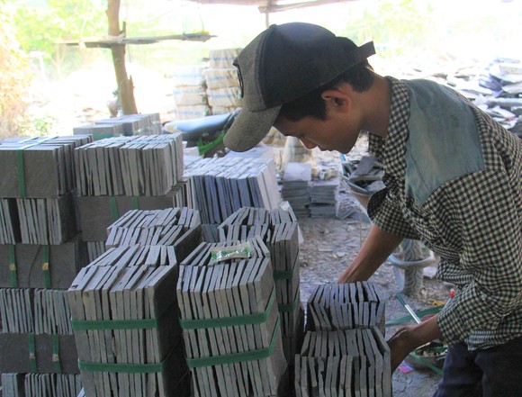 Gỡ khó cho sự phát triển làng nghề đá Hòa Sơn ảnh 6