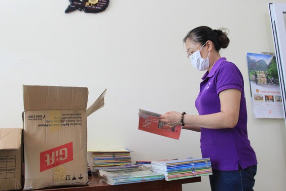 Nhiều mô hình "chia sẻ" sách giúp đỡ học sinh khó khăn ảnh 2