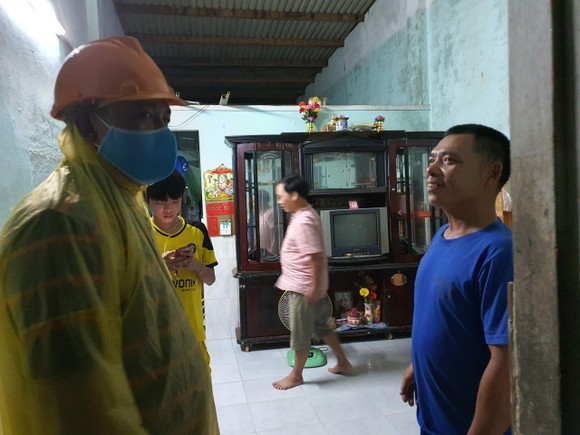 Đà Nẵng vận động sơ tán người dân đến nơi trú ẩn an toàn ảnh 6